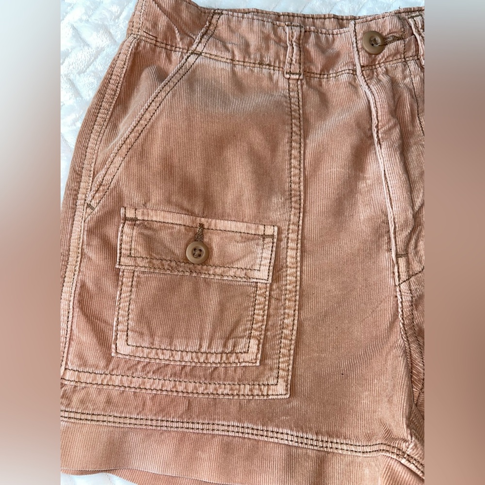 American Eagle Stretch Corduroy Highest Waist '90s Boyfriend Cargo Short - Picture 7 of 9